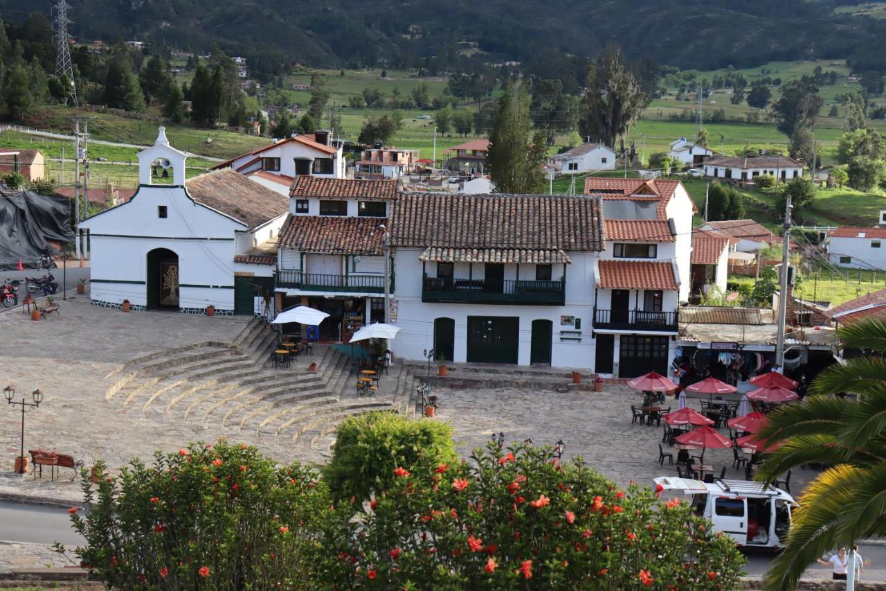 Hotel Lancers Paipa Buitenkant foto
